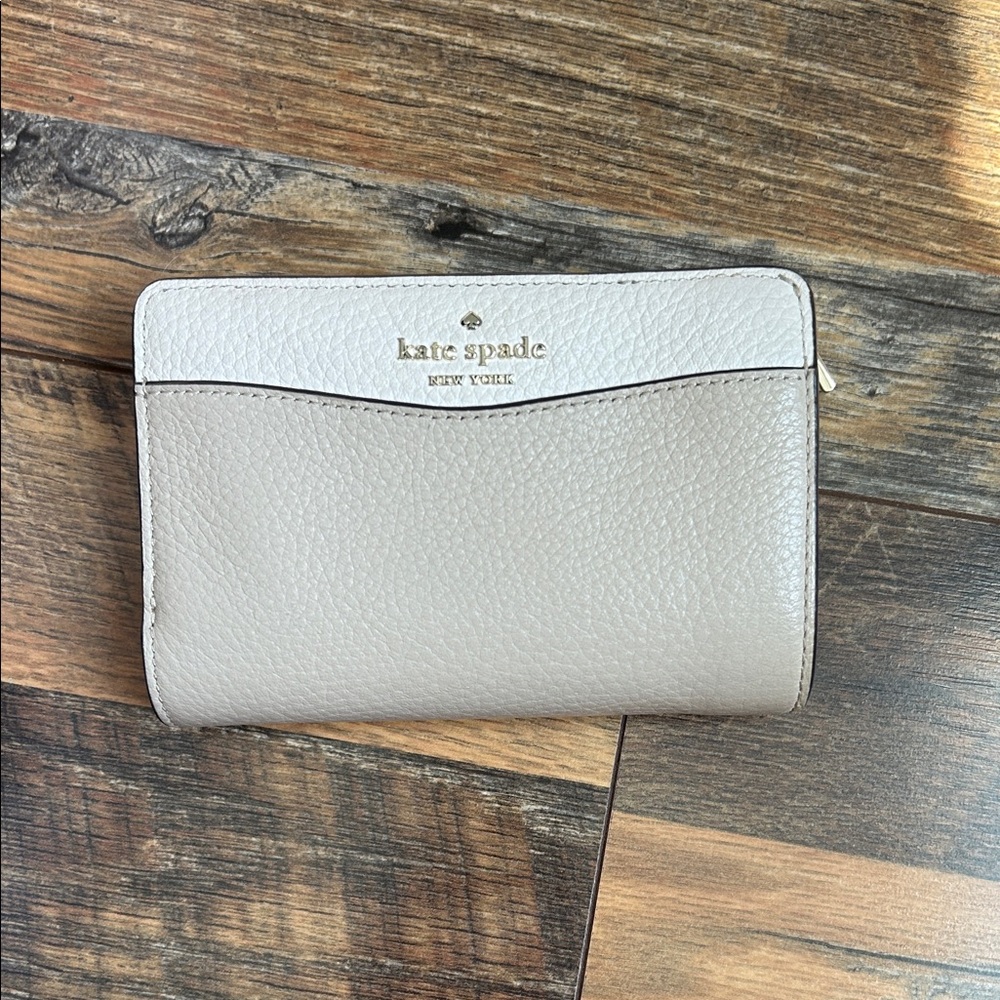 Kate Spade Medium Compact Bifold Wallet